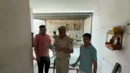 बाड़मेर: बाड़मेर शहर के सुभाष चौक में गर्भवती महिला ने फांसी का फंदा लगाकर आत्महत्या की