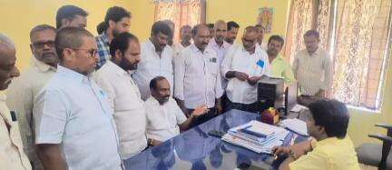 కనిగిరి: వెలిగండ్ల మండలంలోని సచివాలయాల్లో డిజిటల్ అసిస్టెంట్ల పోస్టుల భర్తీకి చర్యలు తీసుకోవాలి: డీసీఎంఎస్ చైర్మన్ కాశిరెడ్డి