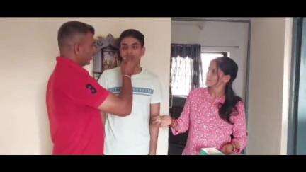 ज़मानिया: सेना में पिता ऑपरेशन सिंदूर के तहत बॉर्डर पर दे रहे हैं ड्यूटी, गाजीपुर में बेटे ने इंटरमीडिएट में टॉप कर बढ़ाया मान