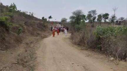 देवेंद्रनगर: रुपनी मंदिर में 30 दिवसीय अखंड रामधुन के बाद धूमधाम से जल बिहार किया गया