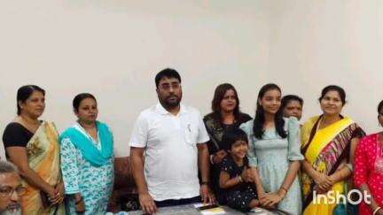 पाकुड़: कांग्रेस प्रदेश महासचिव तनवीर आलम ने पाकुड़ महिला कांग्रेस कमिटी के साथ अहम बैठक की