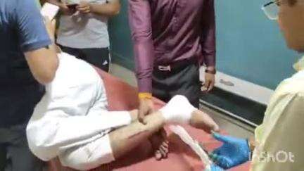 नगर के खानपुर मार्ग पर अज्ञात वाहन ने बाइक सवार को मारी टक्कर, हालत गंभीर