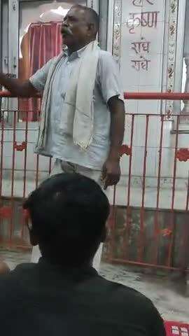 जिंदा लोगों को  सीमित में मरा दिखा कर समिति के पेपर अपने नाम किए 
इन्हें सजा मिलनी ही चाहिए।