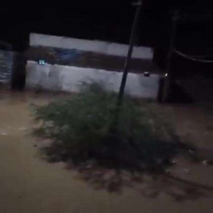 ಚಿಂಚೋಳಿ: ತಾಲ್ಲೂಕಿನ ವಿವಿಧೆಡೆ ಧಾರಾಕಾರ ಮಳೆ, ಮನೆಗಳಿಗೆ ಮಳೆ‌ ನೀರು ನುಗ್ಗಿ ಹಾನಿ