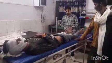 औरैया: कोतवाली क्षेत्र के लड़ैयापुर भट्टा के समीप दो बाइकों की भिड़ंत में एक गंभीर घायल, प्राथमिक उपचार के बाद सैफई रेफर