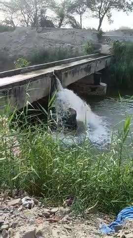 Nehru Pani ki bekadri kripya karke isko band kiya jaaye .       .................
................................


...