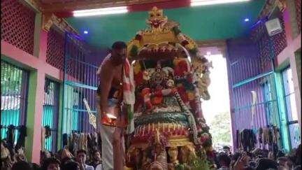 பரமக்குடி: ஸ்ரீ சுந்தரராஜ பெருமாள் சேஷ வாகனத்தில் எழுந்தருளினார்