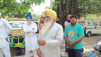 ਅੰਮ੍ਰਿਤਸਰ 2: ਗੁਰੂ ਨਾਨਕ ਦੇਵ ਹਸਪਤਾਲ ਦੇ ਵਿੱਚ ਜ਼ਹਿਰੀਲੀ ਸ਼ਰਾਬ ਪੀਣ ਕਾਰਨ ਮਰੇ ਲੋਕਾਂ ਦੇ ਪੀੜਿਤ ਪਰਿਵਾਰਾਂ ਨੇ ਇਨਸਾਫ਼ ਦੀ ਕੀਤੀ ਮੰਗ