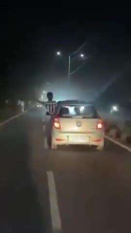 हरिद्वार BHEL में तेज़ रफ्तार कार बनी मौत का हथियार! बेखौफ
युवाओं ने सड़कों पर स्टंट से मचाया तांडव, खुद की जान के साथ
द