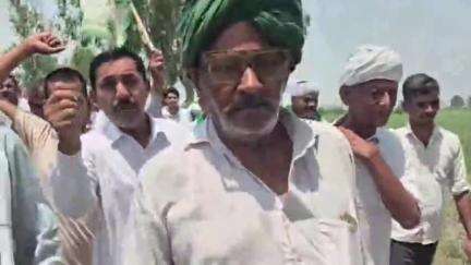 करनाल: गांव शेखपुरा सुहाना के पास बन रहे नए बाईपास पर ग्रामीणों के लिए रास्ता देने की मांग को लेकर किसानों ने प्रदर्शन किया