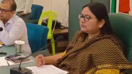 गोंडा: DM नेहा शर्मा ने डिजिटल जनसुनवाई की शुरुआत की, वीडियो कॉन्फ्रेंसिंग से सभी एसडीएम जुड़ेंगे