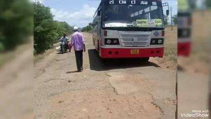 ಕೊಳ್ಳೇಗಾಲ: ಹನೂರು ಗಾಣಿಗಮಂಗಲ ಅಡಗೆಟ್ಟ ರಸ್ತೆ, ರಿಪೇರಿಗೆ ಮುನ್ನ ಕೆಟ್ಟು ನಿಂತ ಸಾರಿಗೆ ಬಸ್#localissue