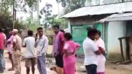 সৰুপথাৰ: গোধনৰ খাদ্যত কীটনাশক মিহলোৱাক  লৈ সৰুপথাৰত  উত্তপ্ত পৰিস্থিতি,আৰক্ষী উপস্থিত উপস্থিত হৈ তদন্ত প্ৰক্ৰিয়া আৰম্ভ
