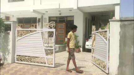 जयपुर: वैशाली नगर में कांग्रेस नेता के घर पर नेपाली दंपती ने अपने 2 साथियों के साथ मिलकर की लूटपाट, CCTV में आए नजर