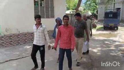 भभुआ: भभुआ थाना की पुलिस ने अलग-अलग जगहों से शराब पीने के मामले में 2 लोगों और मारपीट के मामले में 1 व्यक्ति को किया गिरफ्तार