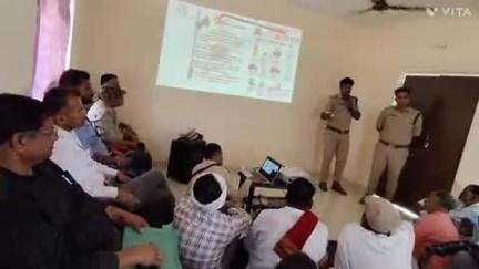 निवाड़ी: पुलिस लाइन निवाड़ी में भूतपूर्व जवानों को दिया गया युद्व की तैयारियां का प्रशिक्षण
