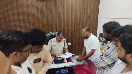 भिंड नगर: भिंड में जाटव समाज के युवक ने सोशल मीडिया X पर ब्राह्मणों के खिलाफ की आपत्तिजनक टिप्पणी, परशुराम सेना ने दर्ज कराई FIR