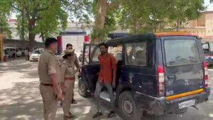 सिराथू: सैनी इलाके में श्रवण हत्या मामले से संबंधित दो अभियुक्तों को पुलिस ने मोचारा मोड नेशनल हाईवे से किया गिरफ्तार