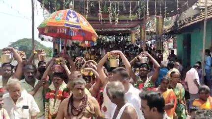 காரைக்குடி: குன்றக்குடி வீரமாகாளியம்மன் பால் குட திருவிழா ஆயிரக்கணக்கான பக்தர்கள் பால்குடம் எடுத்து வழிபாடு