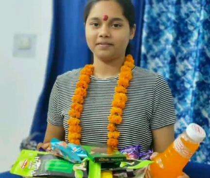 डिंडौरी: एमटीएसएस स्कूल डिंडौरी की छात्रा अदिति कौशल ने सीबीएसई हाई स्कूल में 94.02 प्रतिशत अंक प्राप्त कर जिले में टॉप किया