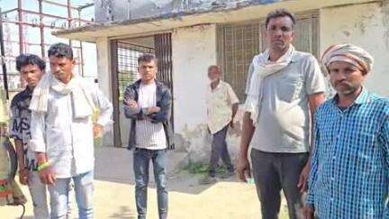 बैतूल नगर: पेड़ से गिरने से 19 साल के युवक की मृत्यु, यूरिनरी ट्रेक फटने के बाद इलाज के दौरान हुई मौत, पोस्टमार्टम किया गया