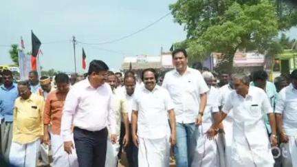 மன்னார்குடி: நகர் பகுதியில் உற்பத்தியாளர் கூட்டுறவு சங்கத்திற்கு சொந்தமான காலி இடத்தில் பால்வள மேம்பாட்டிற்கான திட்டம் தீட்டுவது குறித்து ஆலோசனை கூட்டம்