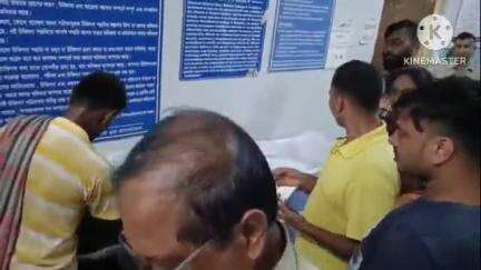 কুলপি: রাজারামপুর এলাকায় পুরানো বিবাদে এক গৃহবধূকে সাবল নিয়ে কুপিয়ে খুন পরে প্রতিবেশী