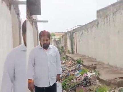 సిర్పూర్ టి: కాగజ్ నగర్ పట్టణంలో అధ్వానంగా మారిన మురికి కాలువ, పట్టించుకోని అధికారులు, ఆగ్రహం వ్యక్తం చేస్తున్న స్థానికులు