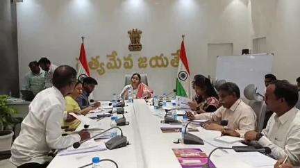 రీసర్వేతో భూ సంబంధిత సమస్యలకు శాశ్వత పరిష్కారం: అమలాపురంలో జాయింట్ కలెక్టర్ నిశాంతి
