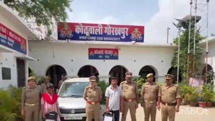 गोरखपुर: कोतवाली पुलिस और एसटीएफ यूनिट ने दो अफीम तस्करों को गिरफ्तार कर उनके कब्जे से 6.5 किलो अफीम किया बरामद