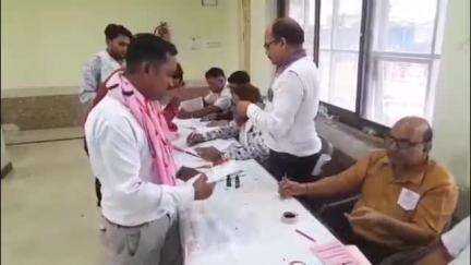 पामगढ़: जांजगीर-चांपा में औषधि विक्रेता संघ का चुनाव सम्पन्न, 731 दवा विक्रेताओं ने डाले वोट, परिणाम देर रात आएंगे