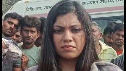 कासगंज: डीएम ने जिले के स्विमिंग पूल संचालकों को दिए दिशा-निर्देश, स्वीमिंग पूल में सुरक्षा व्यवस्था रखने की सलाह दी