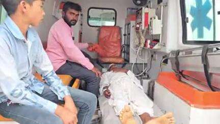 मुलताई: नरखेड गांव में जंगली सूअर के सड़क पर आने से बाइक सवार बुजुर्ग गंभीर रूप से घायल, भोपाल रेफर किया गया