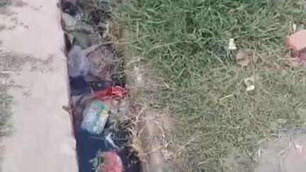 निचलौल: ग्राम सभा बिशनपुरा में नाली की सफाई नहीं होने से ग्रामीणों में आक्रोश ग्रामीणों ने दी जानकारी#jansmasya