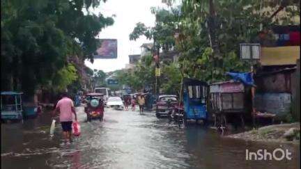 কোচবিহার ১: একদিনের বৃষ্টিতেই জলমগ্ন রাজবাড়ি সংলগ্ন বেশ কিছু ওয়ার্ড কি বললেন চেয়ারম্যান 
#jansamasya