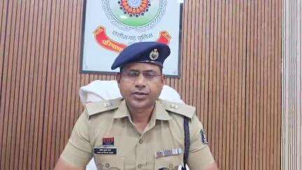 जशपुर: पुलिस ने अवैध शराब के खिलाफ की बड़ी कार्रवाई, 16 लीटर अंग्रेजी शराब और 1 मोटरसाइकिल किया ज़ब्त: एडिशनल एसपी अनिल सोनी
