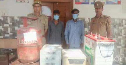धामपुर: नहटौर क्षेत्र के गांव हमीदपुर में घर में घुसकर चोरी करने के मामले में पुलिस ने 2 आरोपियों को किया गिरफ्तार