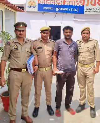 बिलारी: मैनाठेर थाना पुलिस ने अवैध चाकू के साथ एक व्यक्ति को गिरफ्तार कर जेल भेजा