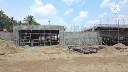 வாணியம்பாடி: அம்பலூர் பகுதியில் பாலாற்று மணலை திருடி பாலம் கட்டியதாக அளிக்கப்பட்ட புகாரில் ஒப்பந்ததாரர் மீது வழக்குபதிவு ஜேசிபி பொக்லைன் இயந்திரம் பறிமுதல்