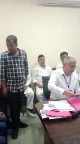 ठाकुरगंज: ठाकुरगंज प्रखंड कार्यालय में सांसद ने सभी विभागों के अधिकारियों के साथ समीक्षा बैठक की, कई निर्देश दिए