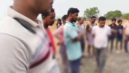 पत्थलगांव: डोंगादरहा में तेज रफ्तार ट्रक ने बाइक सवार को रौंदा, मौके पर हुई दर्दनाक मौत