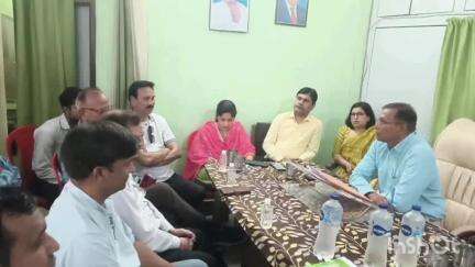 नजीबाबाद: जीएसटी कार्यालय नजीबाबाद पर विभाग की ओर से व्यापारियों की मीटिंग बुलाई गई