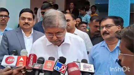 मिरज: पवार कुटुंबीय एकत्र येण्यावरून मंत्री चंद्रकांत पाटील यांचा सांगलीत टोला