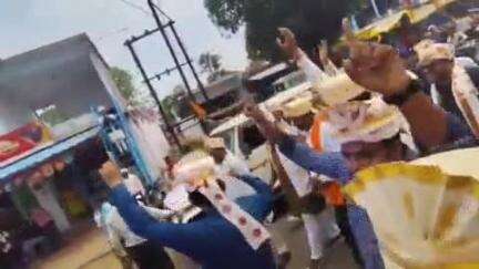 डिंडौरी: अमरपुर में मुख्यमंत्री सामूहिक विवाह में 256 जोड़ों ने ली सात फेरे, जनप्रतिनिधि, अधिकारी और कर्मचारी रहे मौजूद