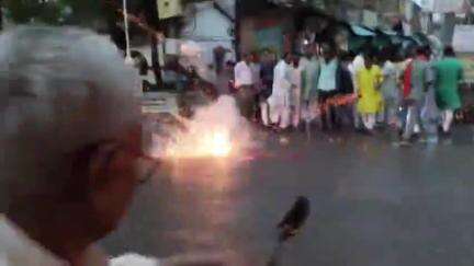 पचोर: पचोर गांधी चौक पर भाजपा मंडल ने राज्य मंत्री गौतम टेटवाल को बड़वानी का अतिरिक्त प्रभार मिलने पर खुशी जताई, की आतिशबाजी