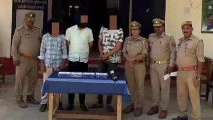 मनकापुर: मोतीगंज पुलिस ने अपहृत लड़के को सकुशल बरामद किया, घटना में संलिप्त 3 आरोपी अभियुक्तों को किया गिरफ्तार