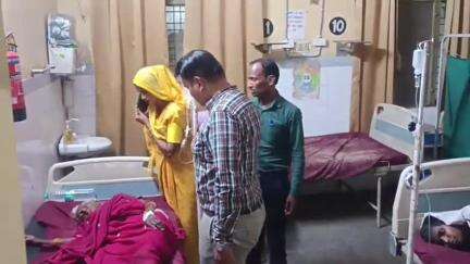 एटा: गांव बहानपुर में जमीनी विवाद को लेकर दो पक्षों में हुई मारपीट, 55 वर्षीय महिला व 25 वर्षीय युवती घायल, MC में भर्ती