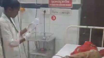 प्रसाद खाने के बाद12लोगों की बिगड़ी तबीयत बांगड़ हॉस्पिटल में कराया भर्ती मनरेगा श्रमिकों को बाटी शादी समारोह की प्रसाद