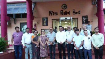 ધરમપુર: વલસાડ ડાંગ સાંસદ ધવલ પટેલે ધરમપુર વિજ્ઞાન કેન્દ્રની મુલાકાત લીધી ધારાસભ્ય અરવિંદ પટેલ પણ ઉપસ્થિત રહ્યા