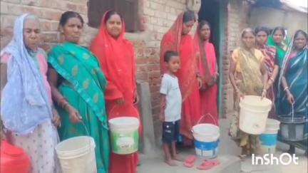 चतरा: द्वारी के शास्त्री चौक के पास लगी जलमीनार से 20 घरों को नहीं मिला रहा पानी, पेयजल की हो रही परेशानी #jansamasya
